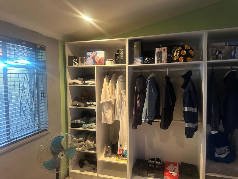 5 Bedroom Property for Sale in Manenberg Western Cape